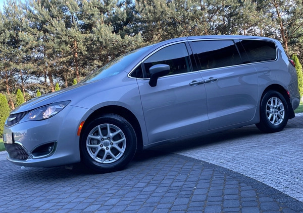 Chrysler Pacifica cena 85999 przebieg: 100000, rok produkcji 2017 z Częstochowa małe 379